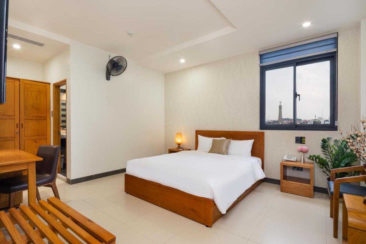 Lara Hotel Long Xuyên エクステリア 写真