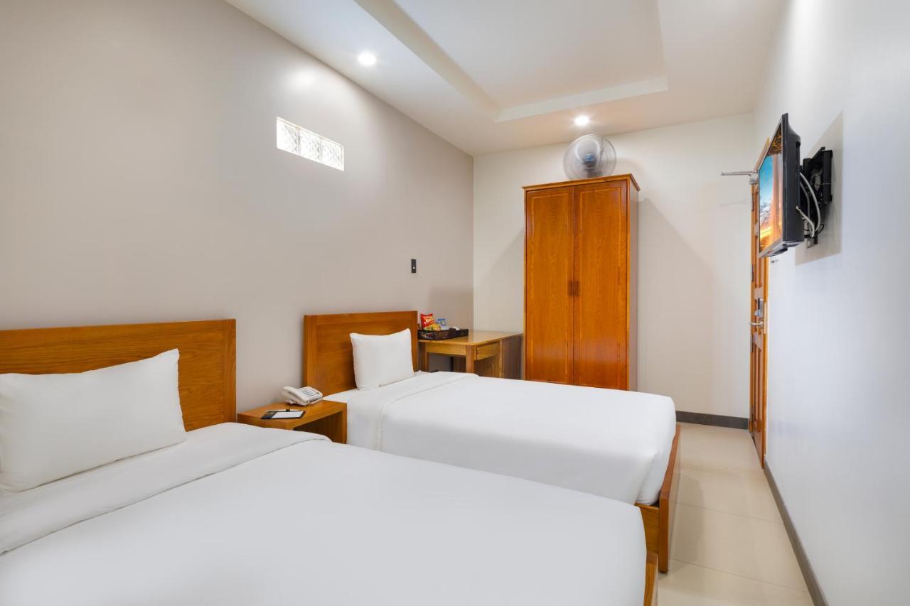 Lara Hotel Long Xuyên エクステリア 写真