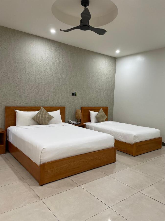 Lara Hotel Long Xuyên エクステリア 写真